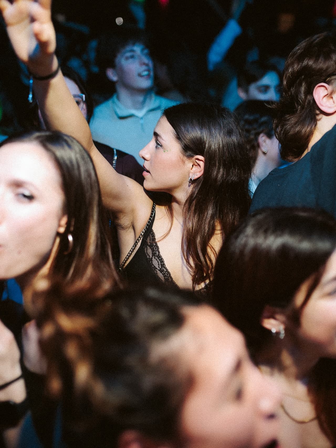 Post: L’ultima volta insieme, l’ultima data di @lacrimaparty ad @aura.club.cesena per questa stagione invernale! NON SMETTIAMO PIÙ DI PIANGERE😭🩵…